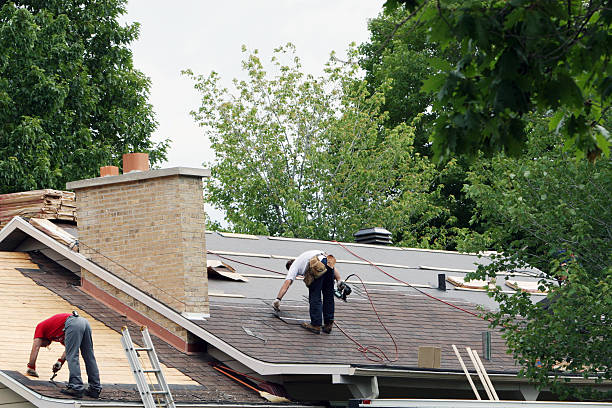 Best Roof Gutter Cleaning  in Saybrook Manor, CT